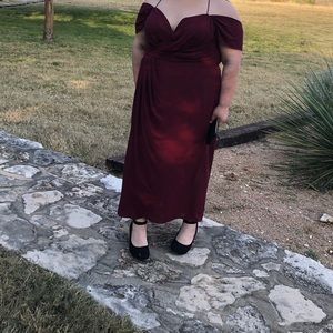 NWT! City chic merlot off-shoulder cross dress